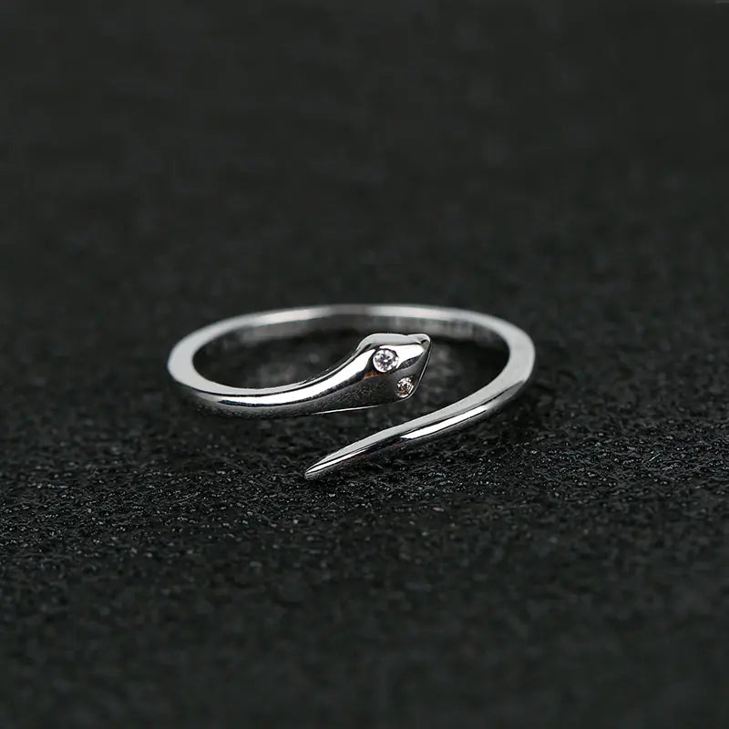 Fashion Copper Ring with Micro-Inlaid Zircon